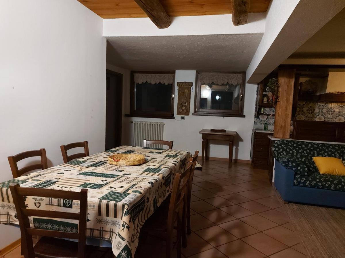 La Taverna Alloggio Ad Uso Turistico - Vda -Sarre - Cir- 0073 Aosta Exterior foto