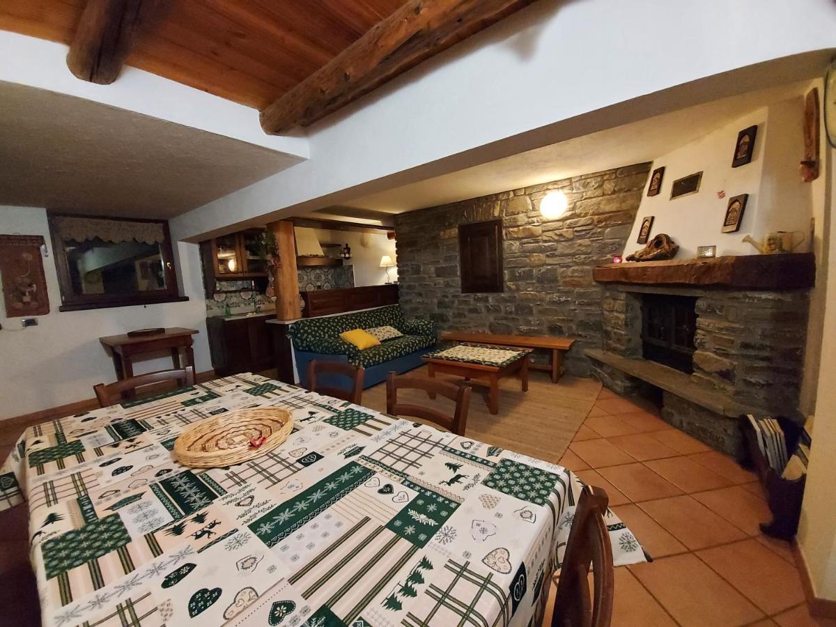 La Taverna Alloggio Ad Uso Turistico - Vda -Sarre - Cir- 0073 Aosta Exterior foto